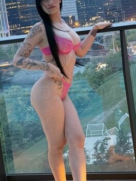 Mia