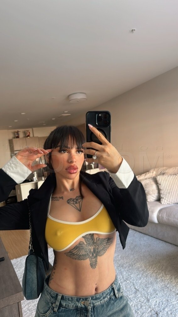 VIP Mia