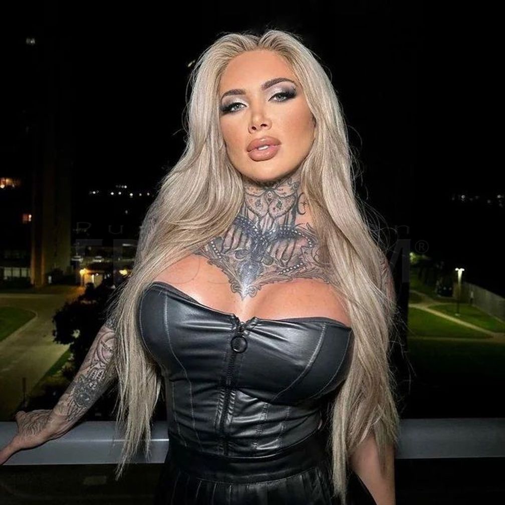 Adult Super star Christina Savvoy