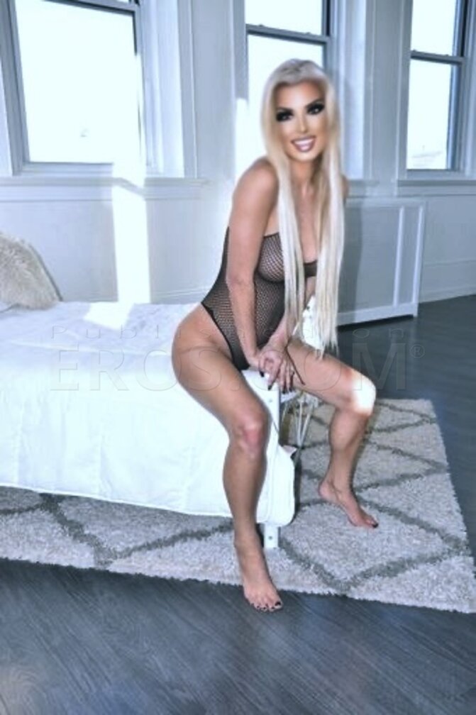 VIP Alana Luv