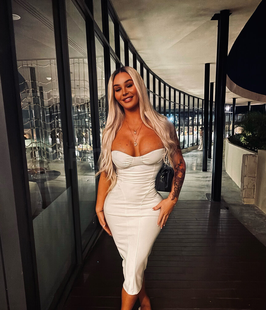 Bombshellkelsey