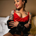 famous pornstar Holly Hendrix