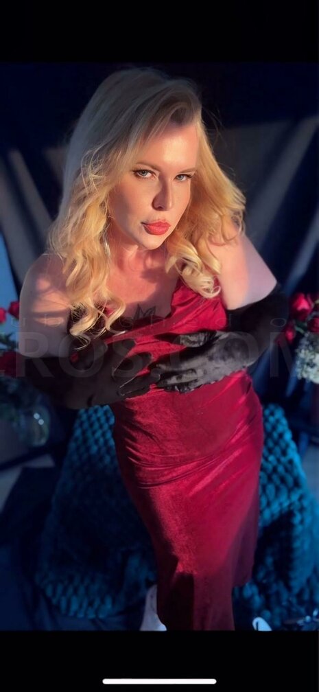 Nikki Blonde European