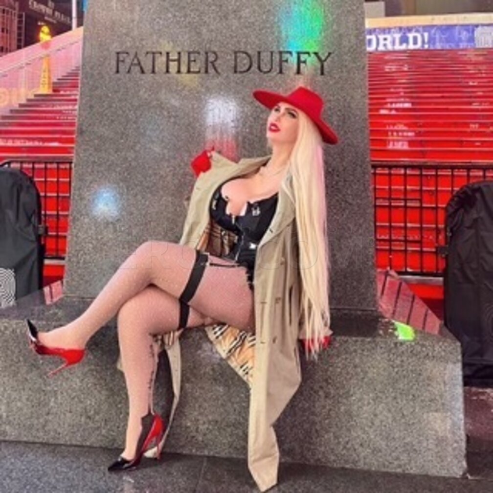 Bella Bezos