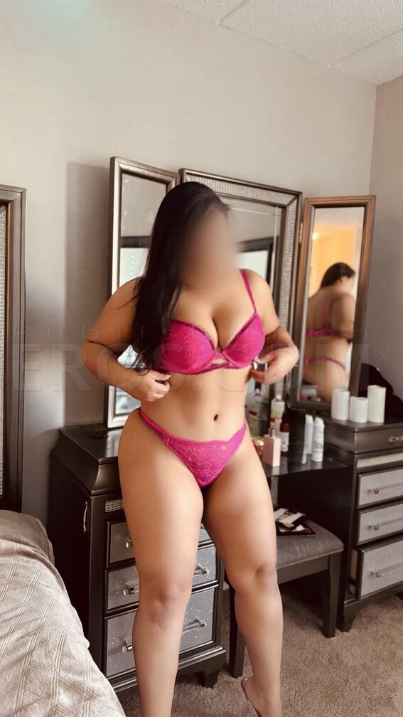 Masseuse ZAYA Waltham