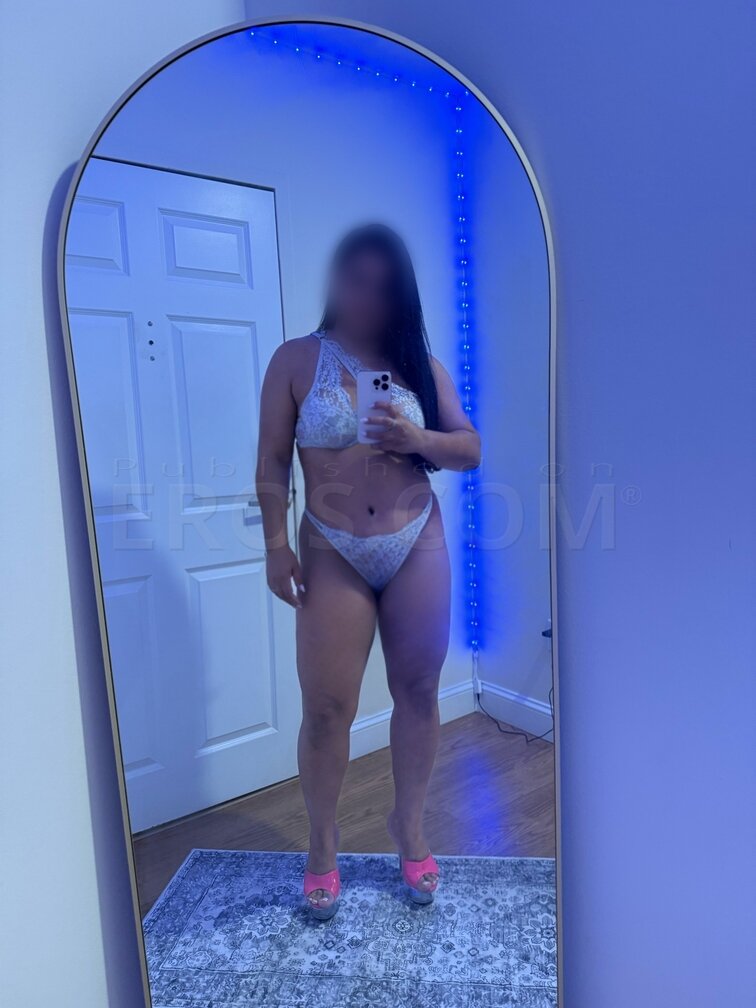 Masseuse ZAYA Waltham