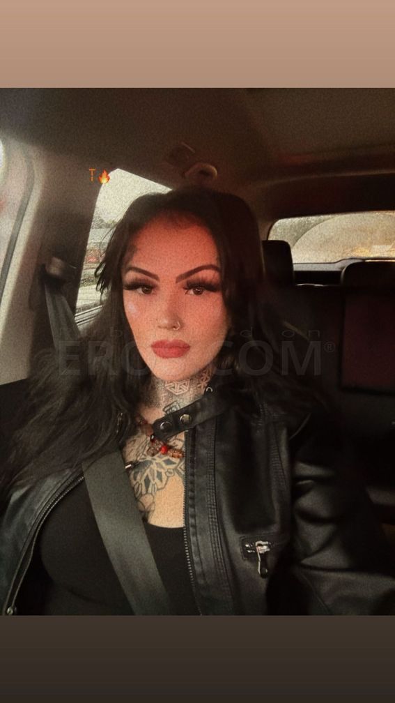 Trixy Rose