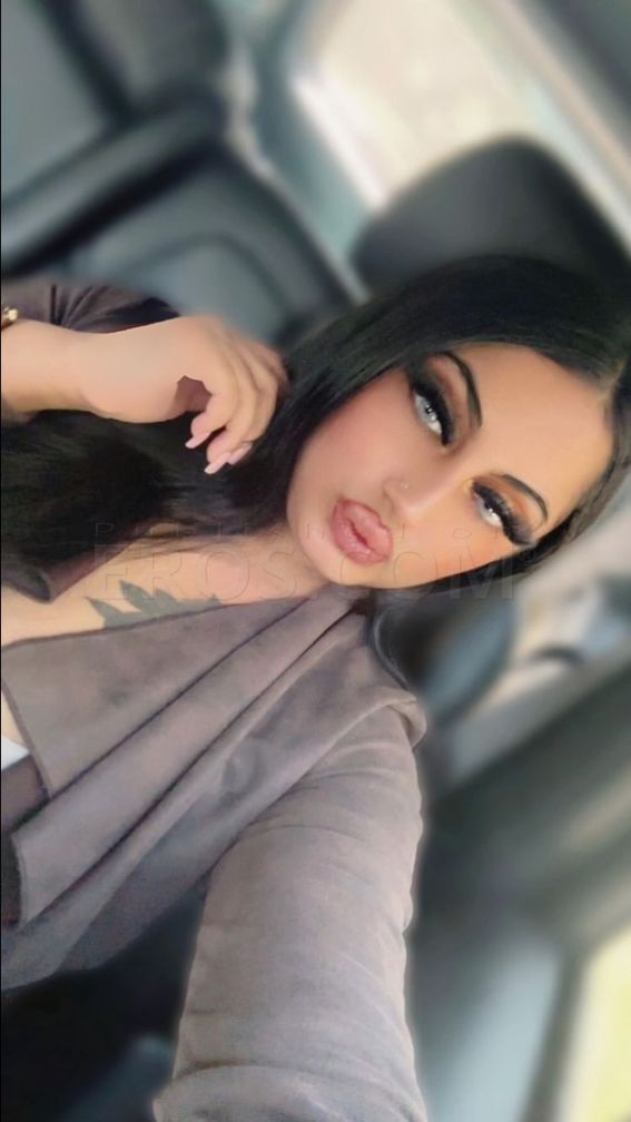 Riya Patel, Your Exotic Bombshell