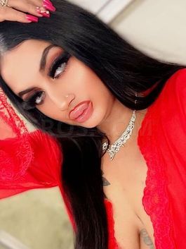 Riya Patel, Your Exotic Bombshell