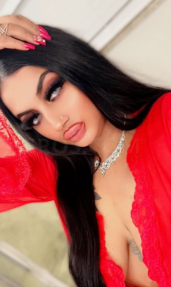 Riya Patel, Your Exotic Bombshell