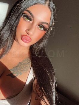 Riya Patel, Your Angelic Bombshell