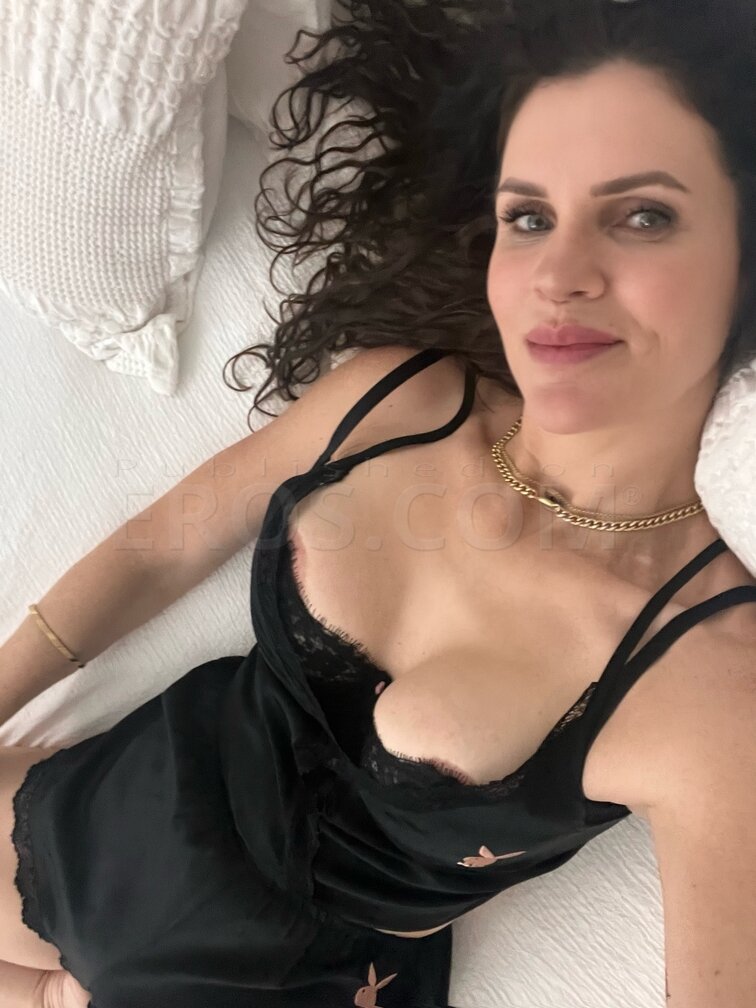 VIP Audrey Darling