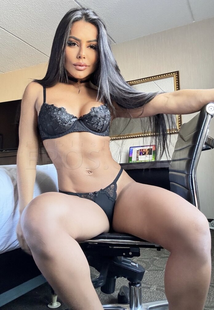 Rafaela Oliveira IN COLUMBUS