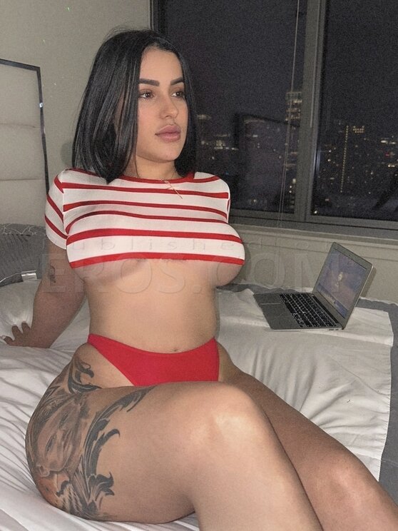 Chicago Female Escort