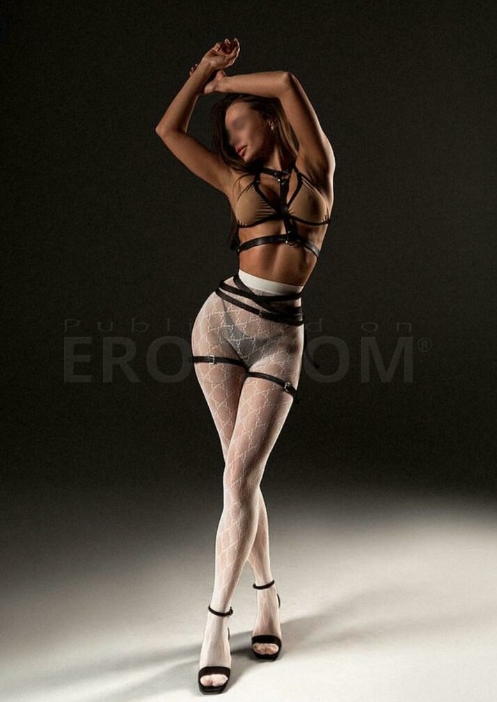 Amanda Brix