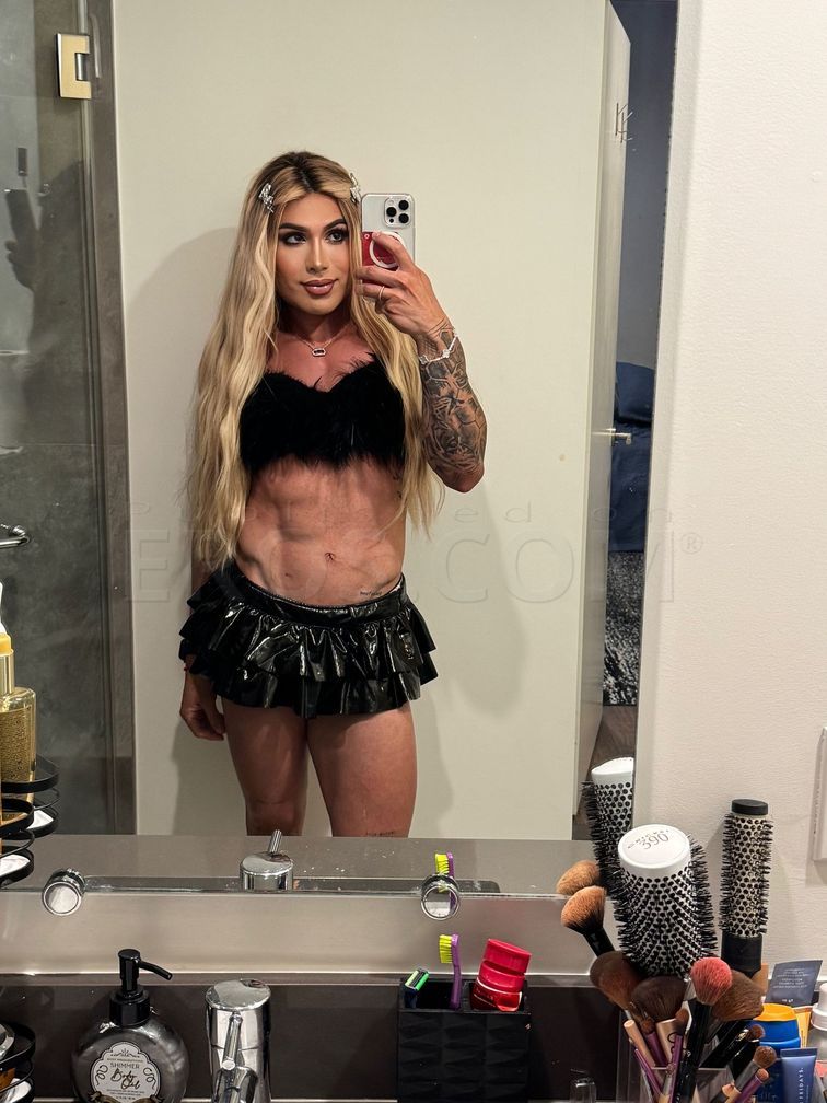 Maya Ferrari