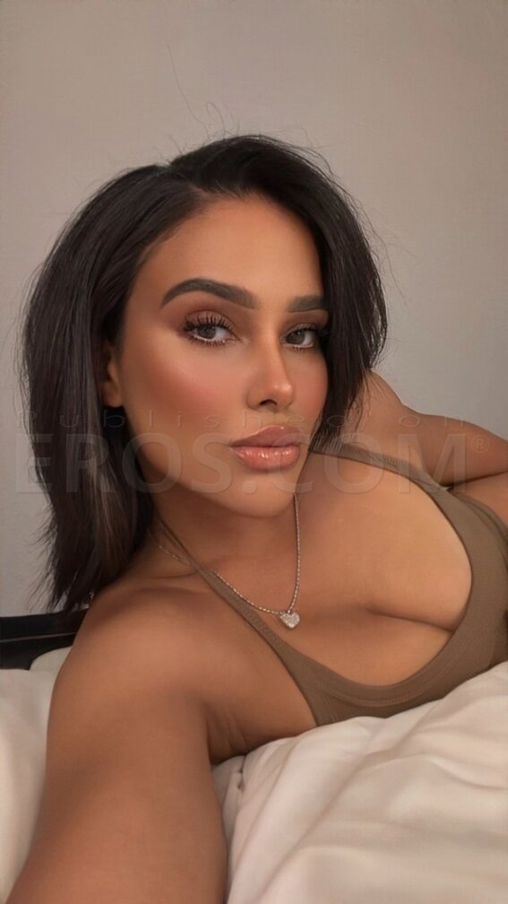 Demi Dolly