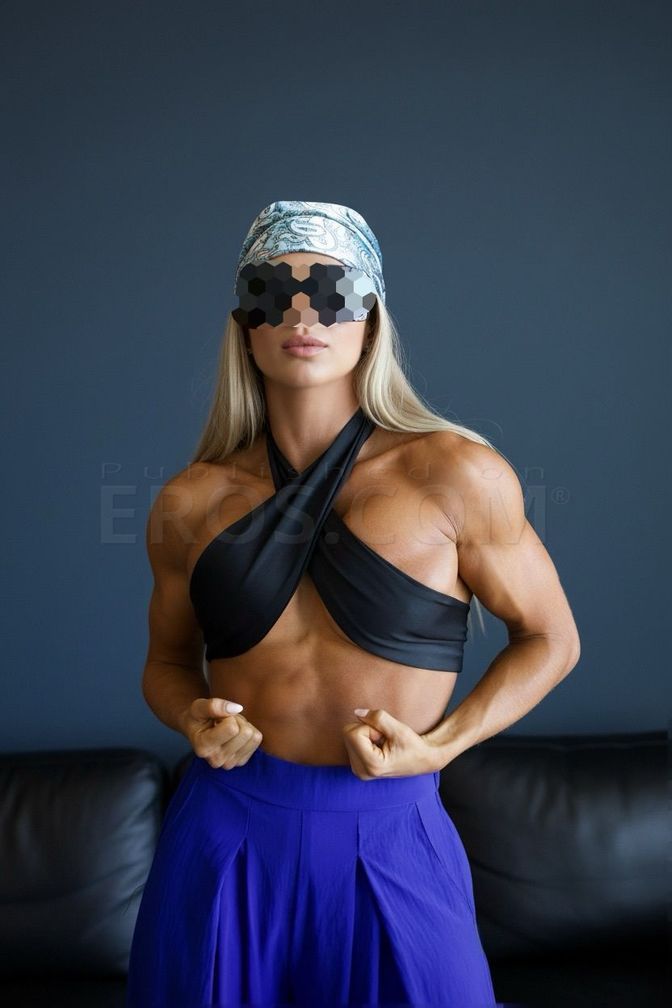 VIP Adela Deschamps