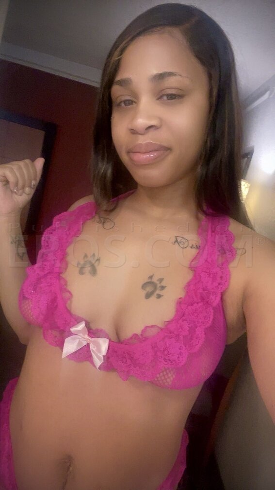 VIP Miah Milan