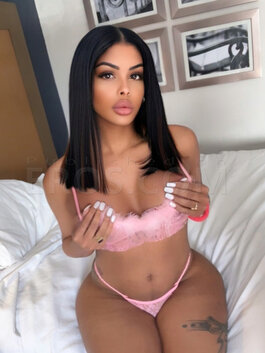 TS YOUR FAVORITE GIRL