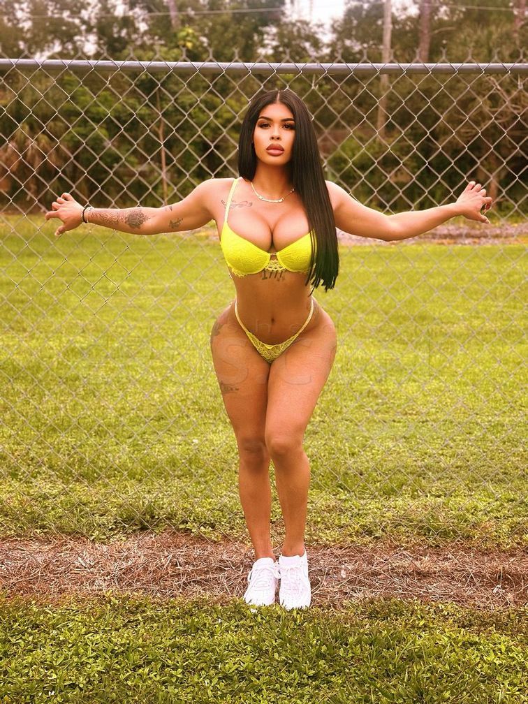 YOUR CUBAN GIRL