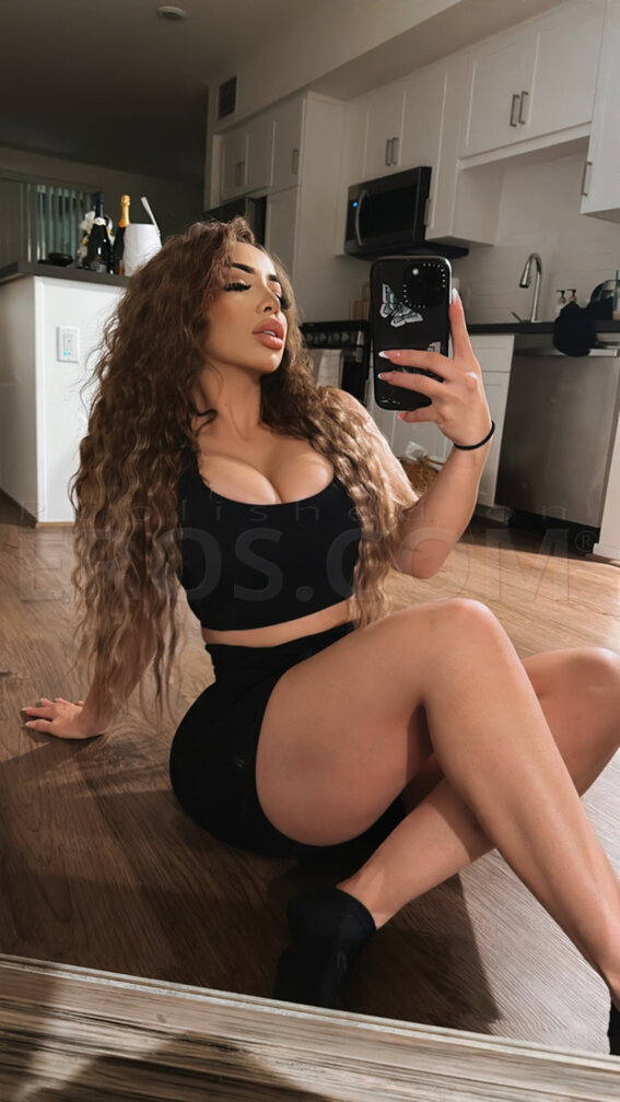 Naughty Nikki