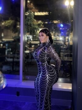 Ava