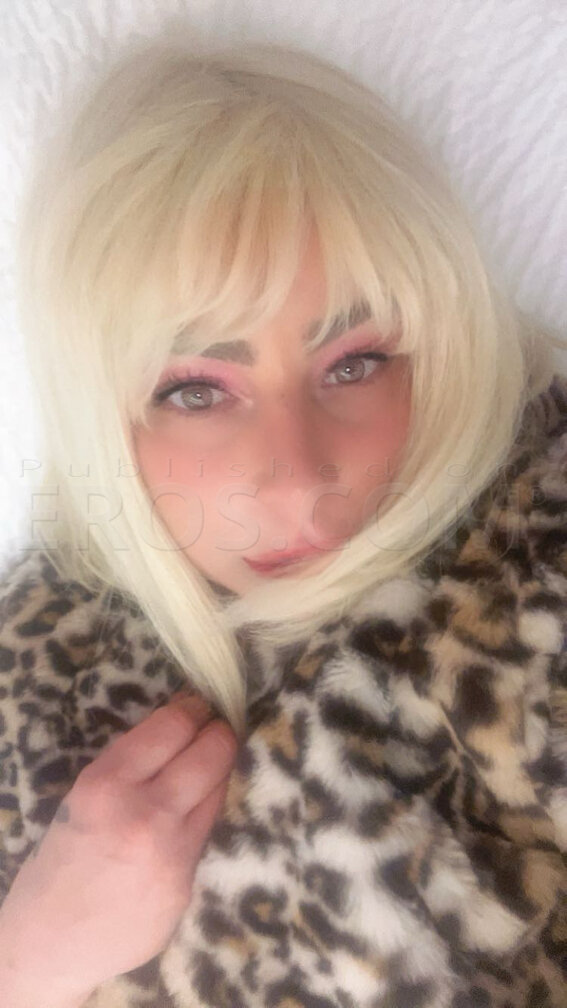 Roxy Valentina