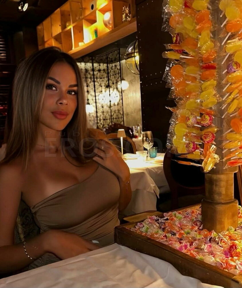 Mia