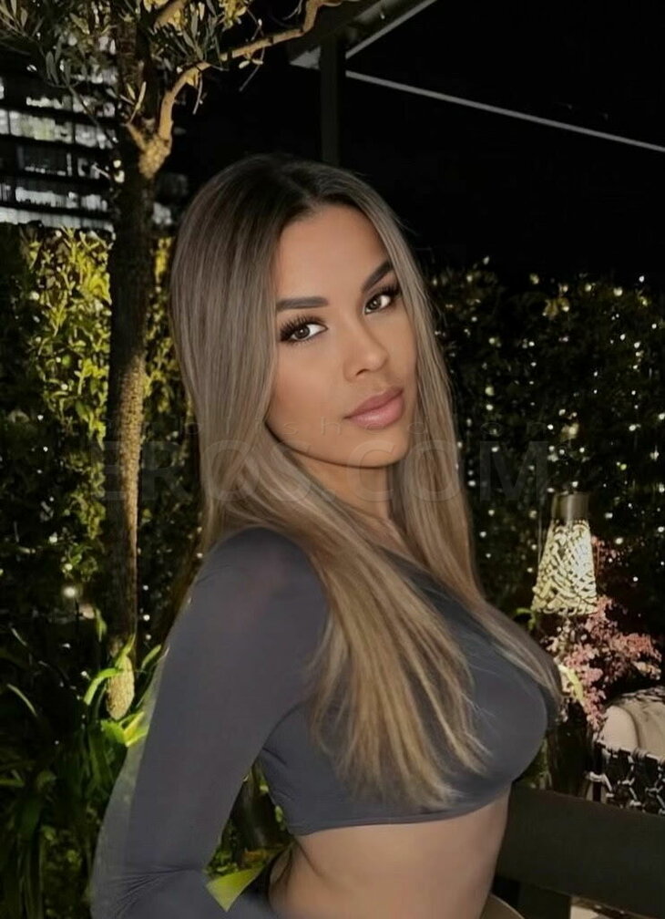 Mia