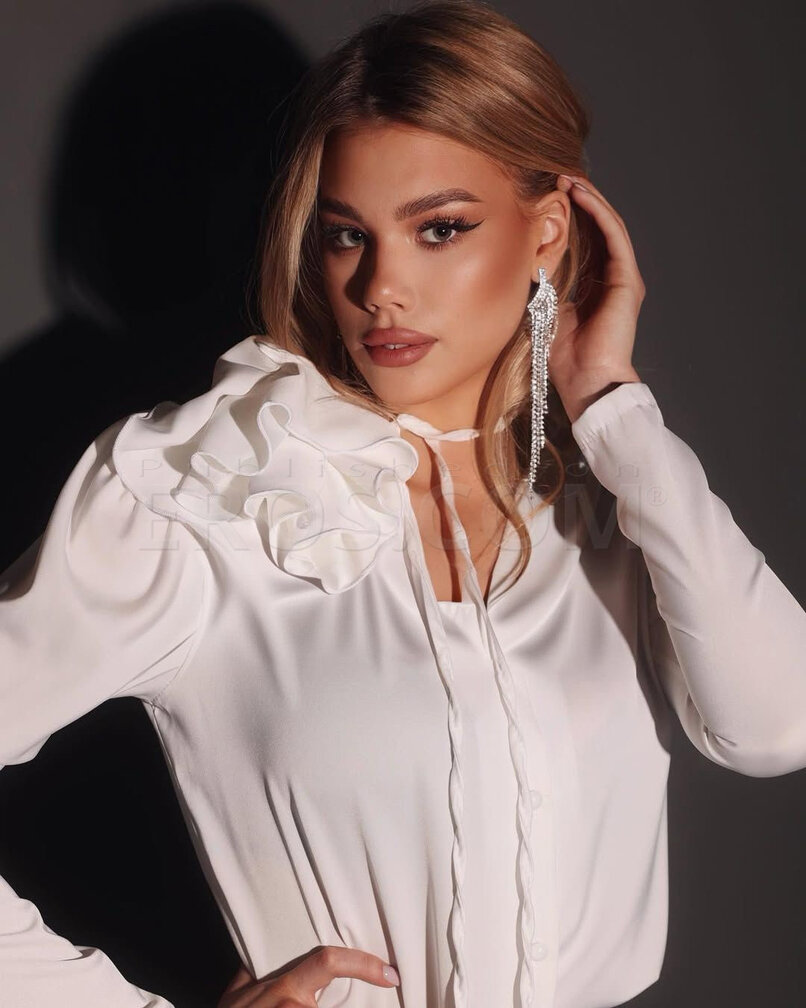 Monica