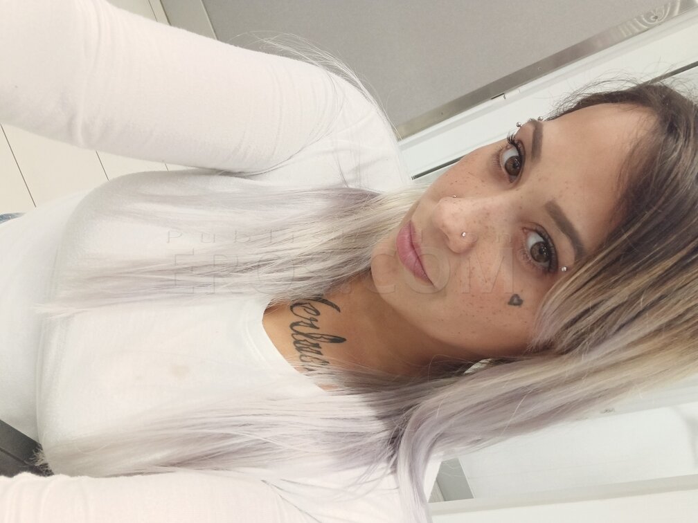 Mia