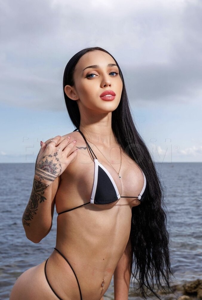 Luna Khalifa