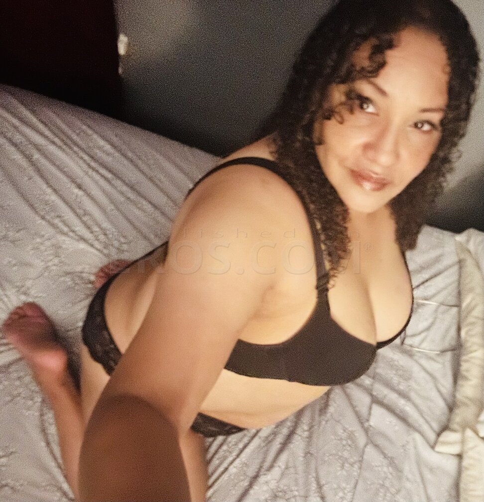 Curvy girl shelly