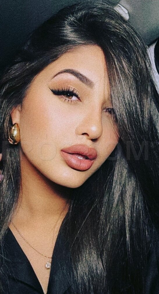 Mia