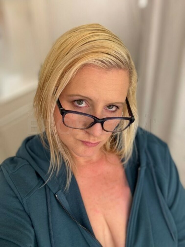 Seraphina Mature