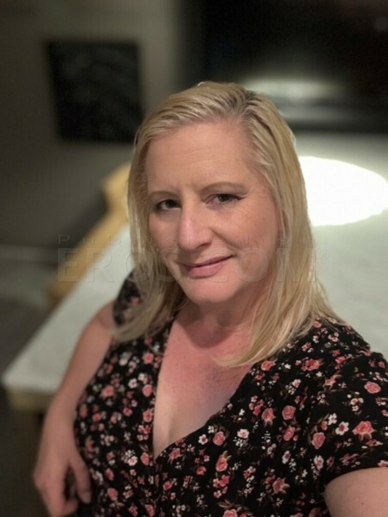 Seraphina Mature