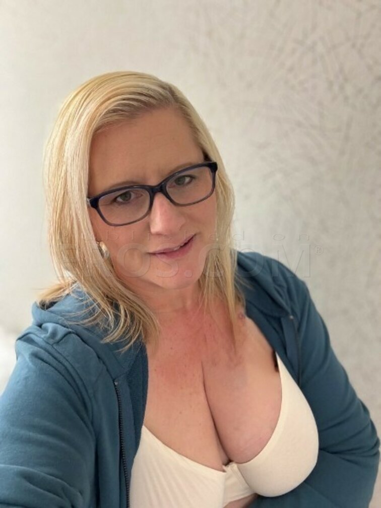 Seraphina Mature
