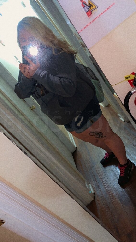 Cheekless