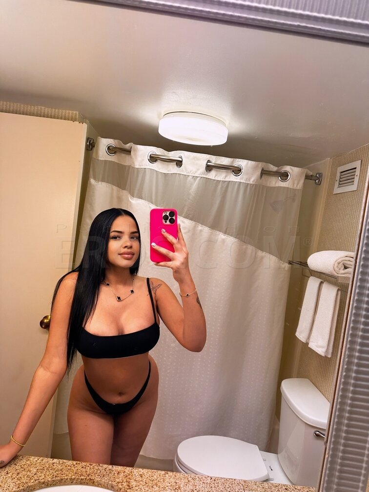 Mia