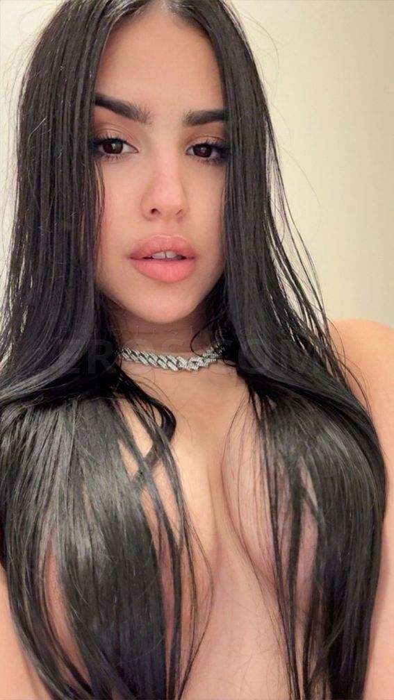 Mia