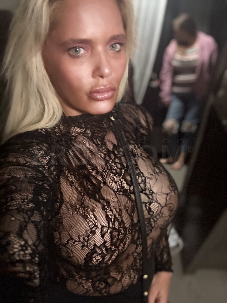 VIP Vikktoria Sweet