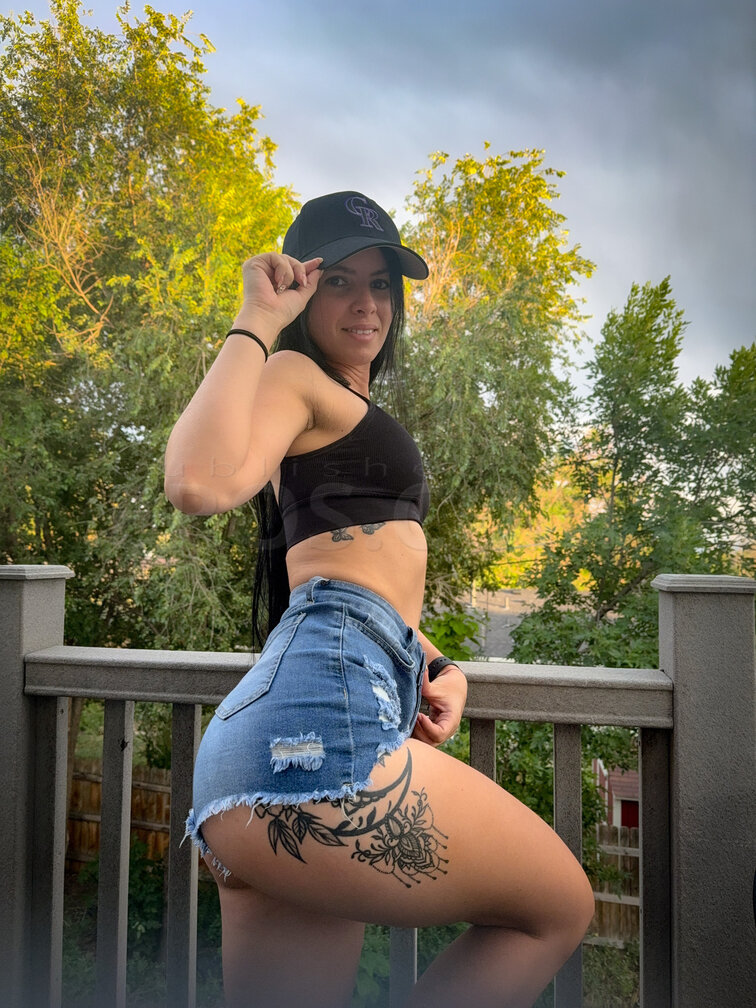 Mia