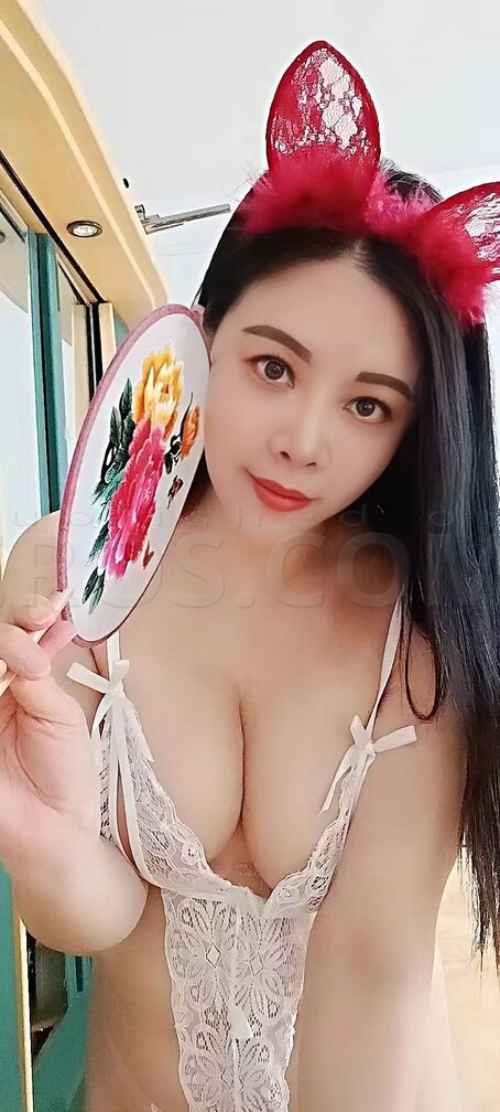 beautiful Asian girl