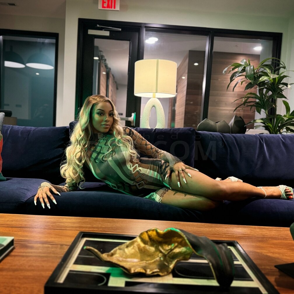 Ms.Banks