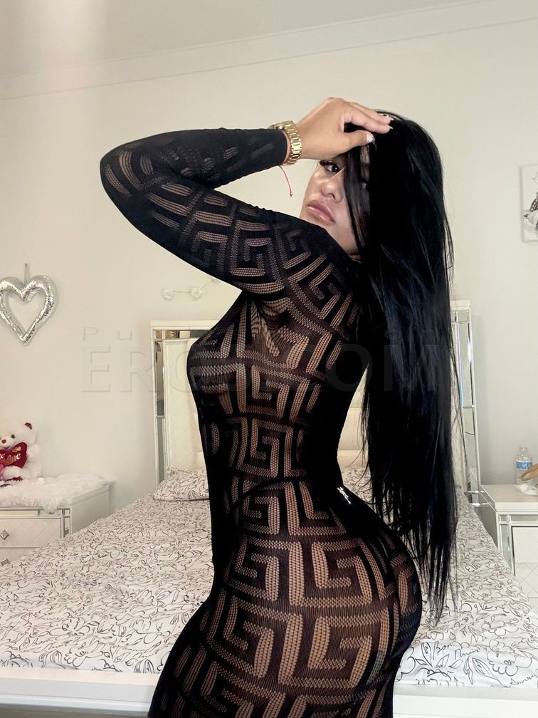 Mia