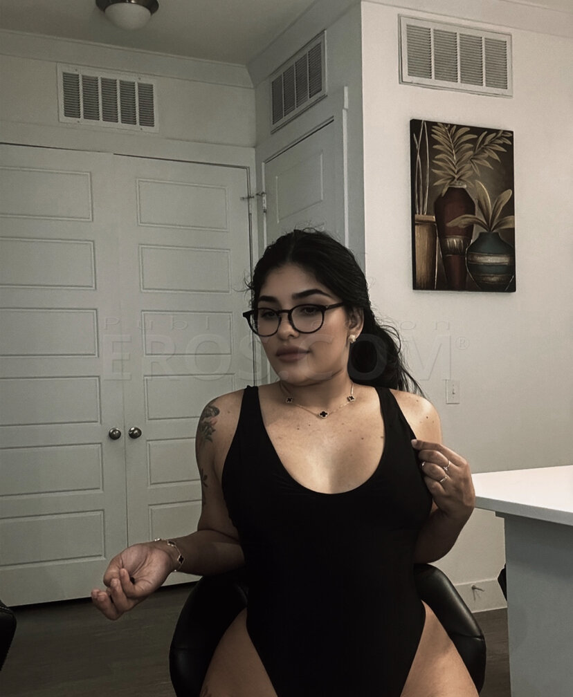 Mia