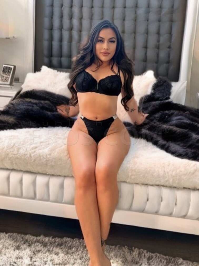 Mariah Lynn