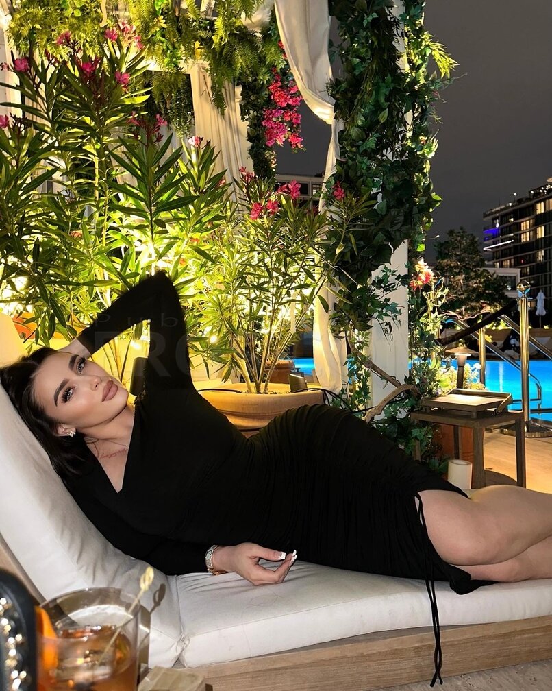 VIP Yasmine reign