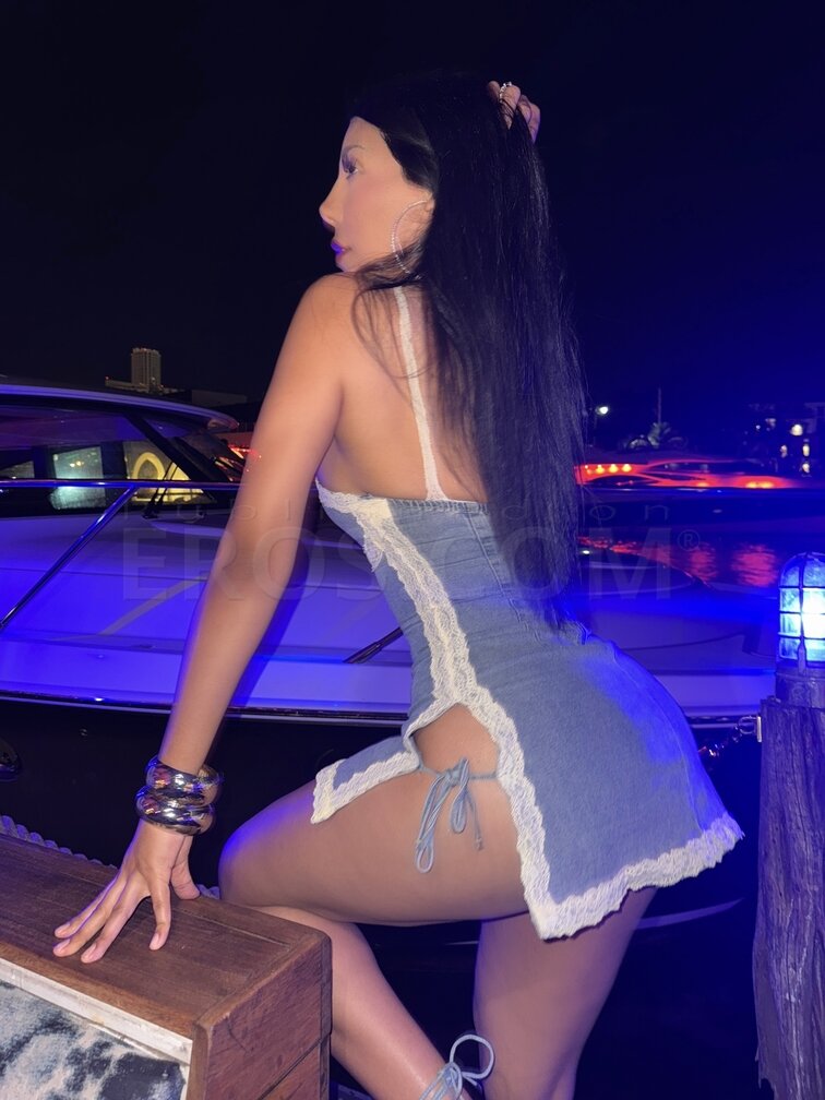 Gissy In South Beach